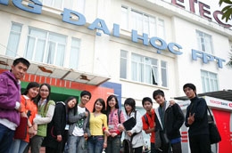 6 tháng đầu năm, Trường Đại học FPT đạt doanh thu trên 106 tỷ đồng, tăng 31% so với cùng kỳ 2009.