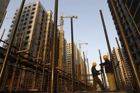 Sự phục hồi đầy khả quan này của kinh tế Trung Quốc là kết quả của gói kích thích kinh tế gần 600 tỷ USD, cộng thêm lượng vốn vay cấp mới lên tới con số kỷ lục 1.270 tỷ USD từ đầu năm tới nay - Ảnh: Reuters.