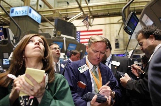 Dow Jones tăng nhẹ lên 10.366,72 điểm - Ảnh: Reuters.