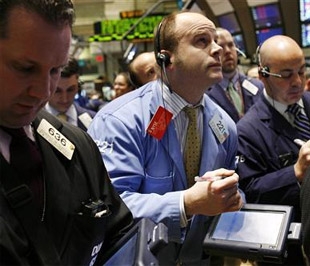 Sau khi tăng mạnh phiên trước đó, chứng khoán Mỹ phiên này đã giảm từ 1,5-2,5% - Ảnh: Reuters.