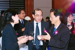 Lãnh đạo ABBank và Maybank tại một cuộc gặp gần đây.