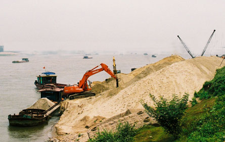 Phó thủ tướng yêu cầu nghiên cứu sử dụng cát nhân tạo thay thế cát tự nhiên.