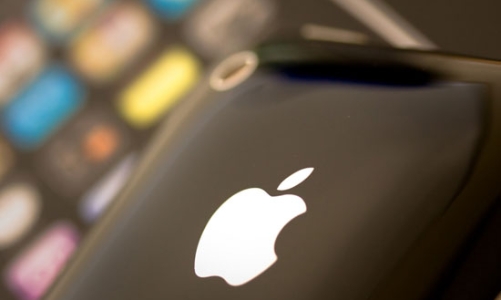 iPhone 3GS lại “sốt”, iPhone 4 bị chỉ trích