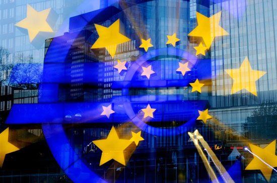 Nhiều ý kiến cho rằng, Eurozone sẽ sụp đổ.