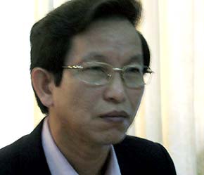 Bộ trưởng Mai Ái Trực.