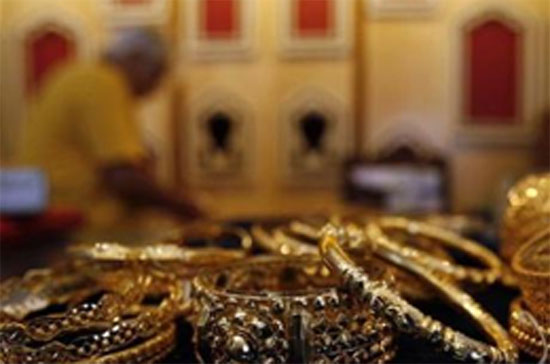 Trên thị trường thế giới, nhu cầu vàng của giới đầu tư đang chậm lại do cuộc khủng hoảng nợ châu Âu đã có dấu hiệu lắng xuống, đồng thời triển vọng phục hồi của kinh tế toàn cầu cũng khả quan hơn - Ảnh: Getty/Daylife.