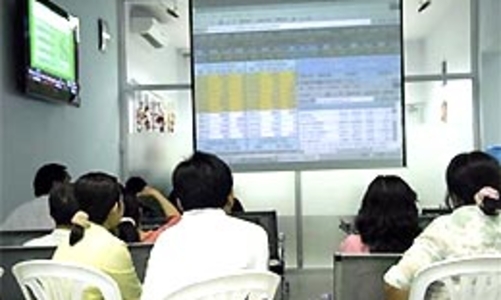 Ngân hàng Nhà nước nói gì về việc đóng cửa sàn vàng?