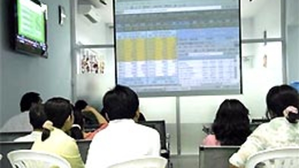 Ngân hàng Nhà nước nói gì về việc đóng cửa sàn vàng?