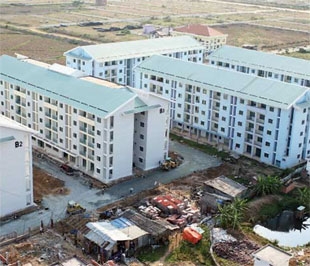 Việc nộp tiền sử dụng đất của chủ đầu tư được chia thành hai lần, trong đó lần 1 thu 70% tiền sử dụng đất. 