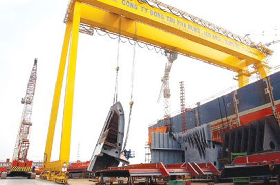 Nhà máy Đóng tàu Phà Rừng thuộc Vinashin - Ảnh: Đức Thanh.