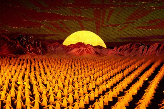 Một màn đồng diễn độc đáo và đầy màu sắc nghệ thuật của người Triều Tiên.