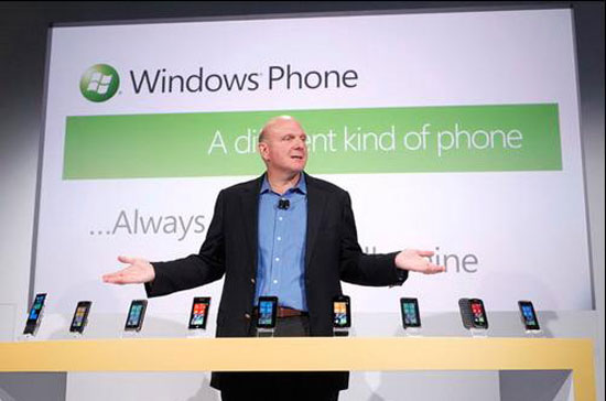 Giám đốc điều hành Steve Ballmer giới thiệu 9 mẫu smartphone chạy Windows Phone 7.