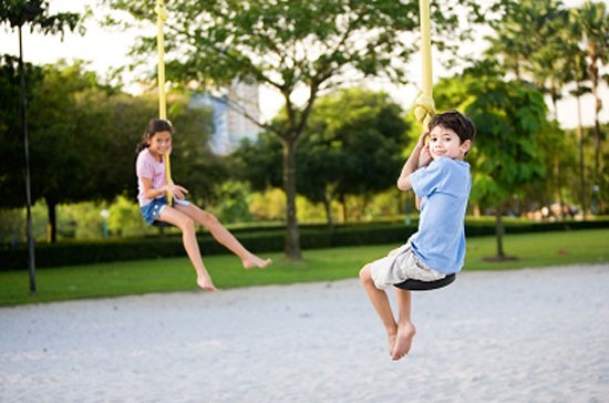 Các gia đình trẻ thường muốn sống trong một môi trường tốt nhằm tạo những ảnh hưởng tích cực lên sự phát triển của con cái sau này.