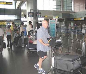 Ở nhiều quốc gia để thu hút khách du lịch, việc thoái thuế giá trị gia tăng đã được điều chỉnh từ lâu.