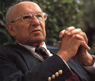 Ông Peter Ferdinand Drucker.