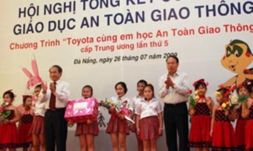 Toyota Việt Nam tổng kết 4 năm giáo dục an toàn giao thông