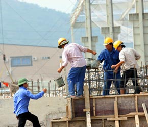 Số lao động làm việc trong các doanh nghiệp Nhà nước đang giảm dần cả về tuyệt đối, cả về tỷ trọng - Ảnh: Việt Tuấn.