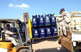 Trong ba tháng giá gas đã giảm từ 32.000- 35.000 đồng/bình 12 kg (tùy theo từng hãng).