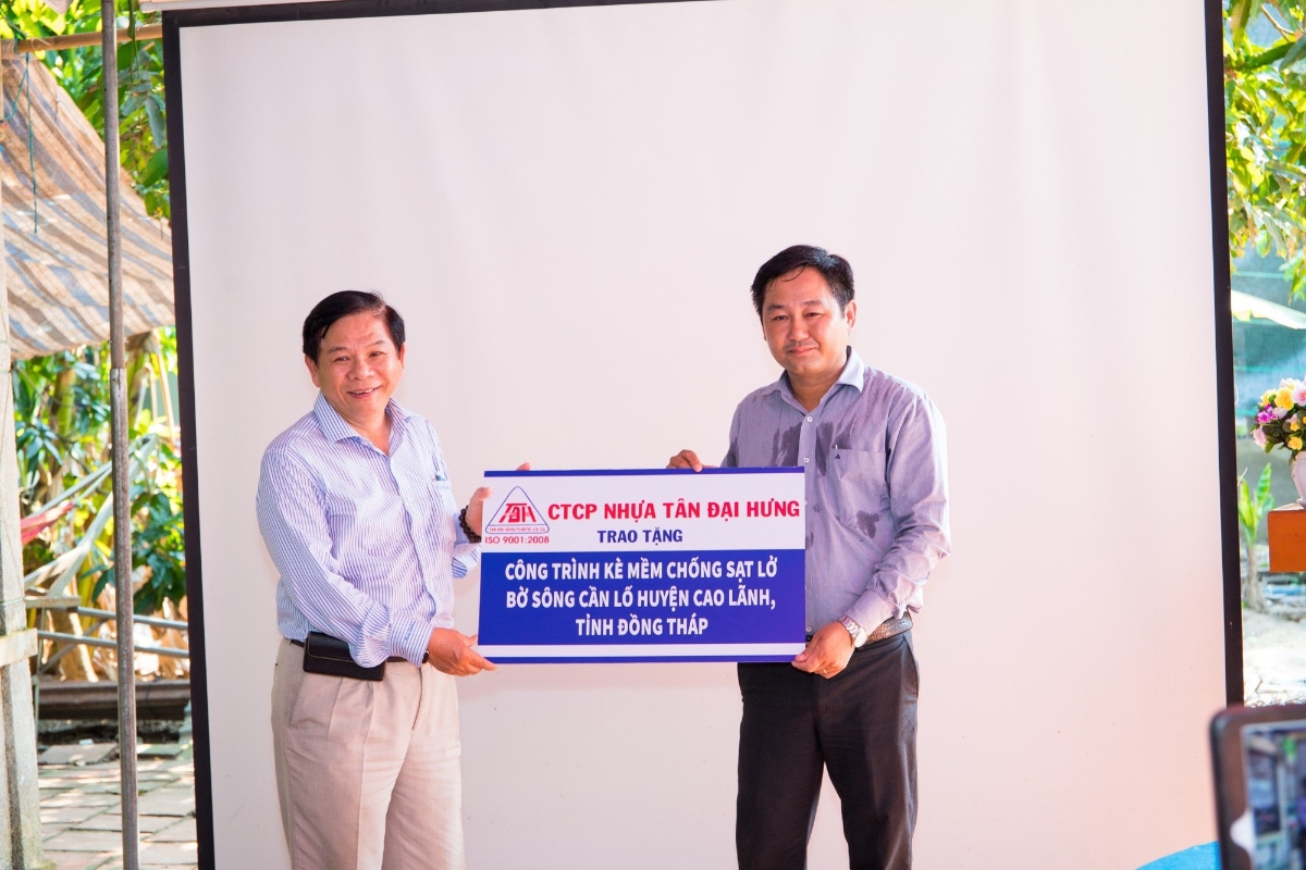 2d0d17a72ee6c7b89ef7