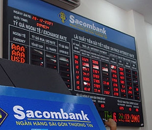 Lợi nhuận sau thuế trong 6 tháng của Sacombank đạt 779,157 tỷ đồng - lãi cơ bản trên mỗi cổ phiếu (EPS) đạt 2.180 đồng.