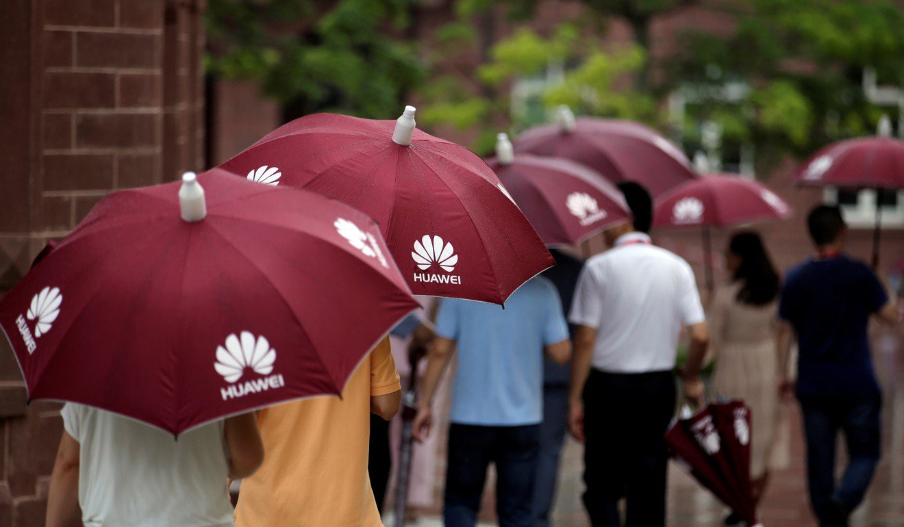 Huawei chịu nhiều áp lực vì cấm vận của Mỹ - Ảnh: Getty Images