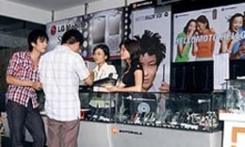 Viettel dồn dập đầu tư ra nước ngoài: Bước đi có suy tính?