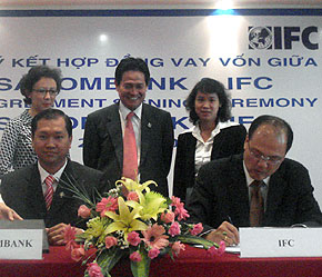 Mức tài trợ của IFC đối với Sacombank hiện đã tăng lên 800 tỷ đồng.