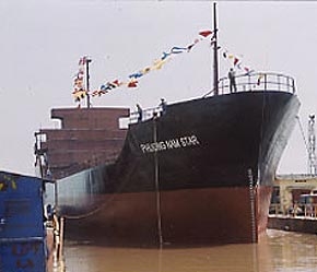 Ngành công nghiệp đóng tàu của thế giới đang chuyển dịch về khu vực Đông Á.