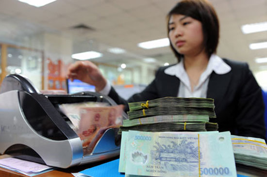  Hiện các mối quan tâm trên thị trường vẫn hướng về Ngân hàng Nhà nước, về câu chuyện trần lãi suất, định hướng các lãi suất điều hành và cả việc có điều chỉnh tỷ lệ dự trữ bắt buộc hay không, nhất là khi CPI tháng 5 đã được công bố - Ảnh: VnExpress.