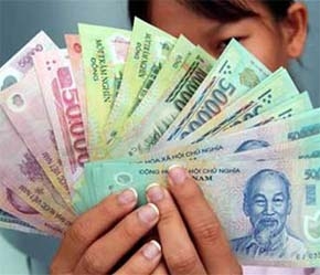 Thưởng Tết cao nhất tập trung vào các doanh nghiệp có vốn đầu tư nước ngoài, doanh nghiệp cổ phần với mức thưởng Tết thường từ vài chục triệu đến hơn 100 triệu đồng - Ảnh: TT.