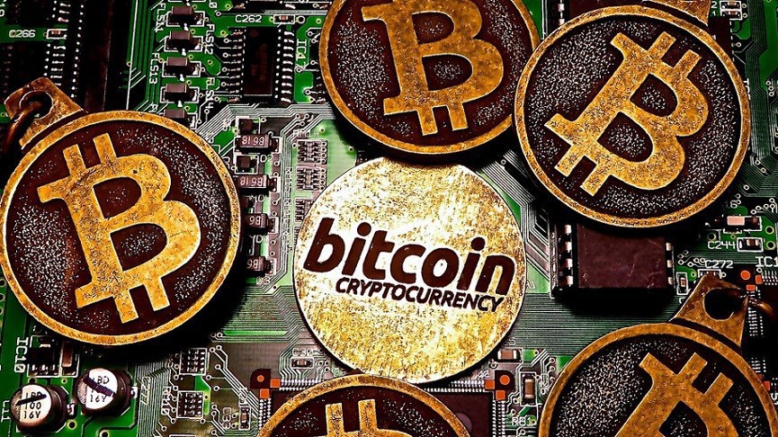 Giá Bitcoin khởi động năm 2018 ở mức 14.000 USD. Như vậy, từ đầu năm đến nay, Bitcoin đã mất hơn một nửa giá trị vốn hóa thị trường.