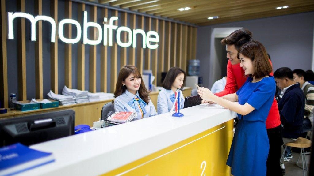 Việc cung cấp smartphone cao cấp trợ giá có lợi lớn cho khách hàng là một cam kết của MobiFone trong việc sử dụng những thế mạnh của nhà mạng để hỗ trợ ngày càng nhiều khách hàng.