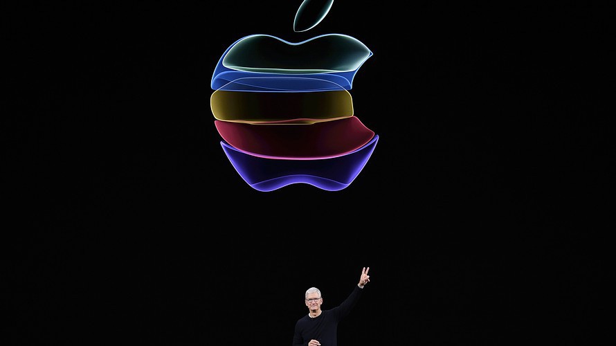 Tổng giám đốc (CEO) Tim Cook của Apple trong lễ giới thiệu sản phẩm ngày 11/9 - Ảnh: Bloomberg.