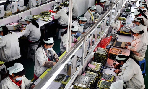 Xuất khẩu Trung Quốc bùng nổ, thặng dư cao chưa từng thấy