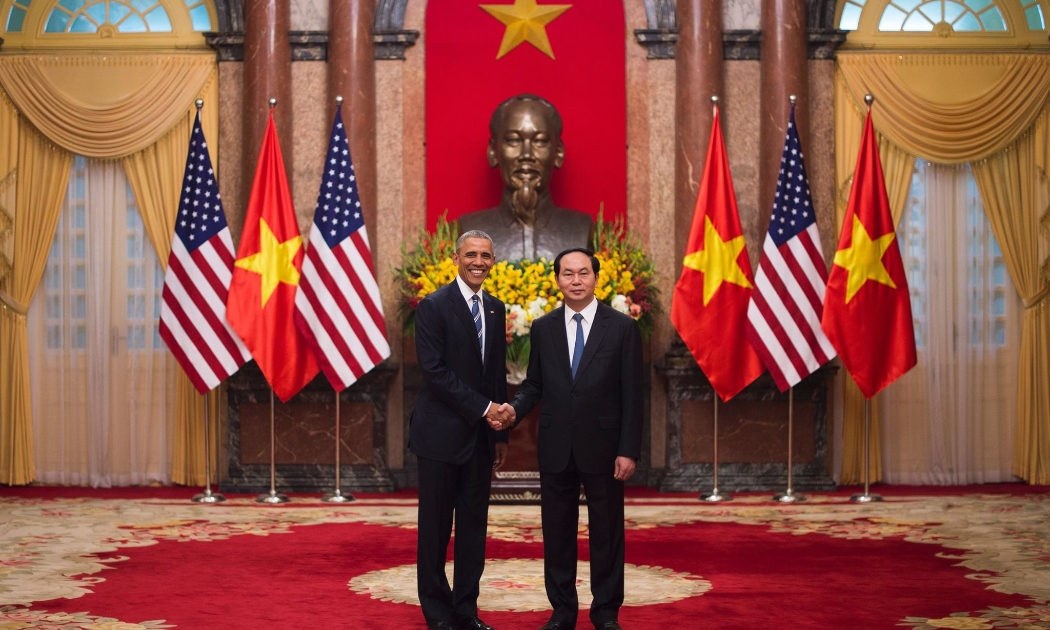 Chủ tịch nước Trần Đại Quang và Tổng thống Barack Obama - Ảnh: Reuters.