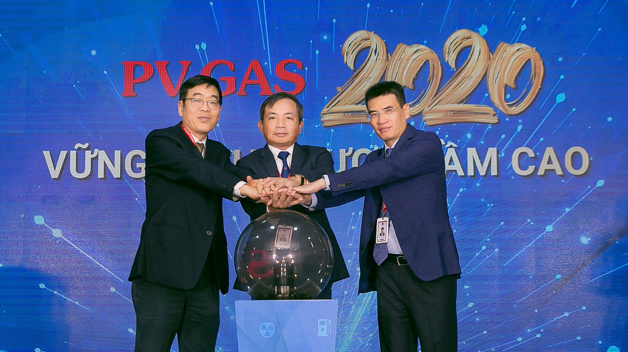 Toàn thể tập thể PV GAS bước vào năm lao động mới với tinh thần quyết tâm mới.