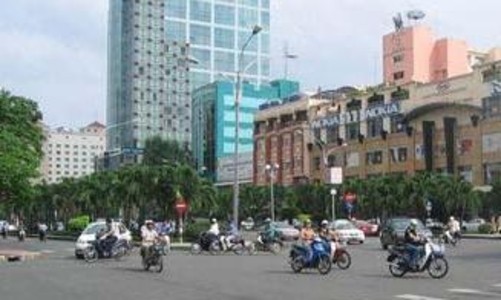 Giảm chỉ tiêu tăng trưởng GDP xuống 7%