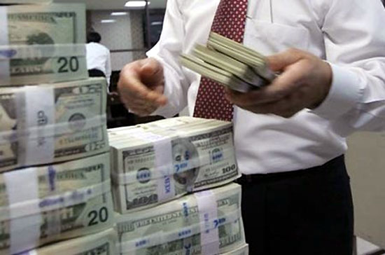 Theo Ngân hàng Nhà nước, việc điều chỉnh tỷ giá bình quân liên ngân hàng áp dụng trong ngày 18/8/2010 là nhằm góp phần kiềm chế nhập siêu.