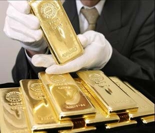 Vàng đang chịu áp lực mất giá từ nhiều phía.
