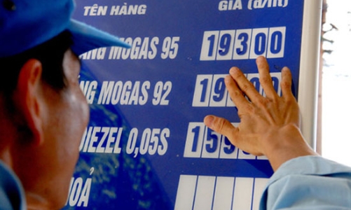 Giá xăng dầu đồng loạt tăng mạnh