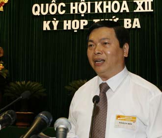 Bộ trưởng Bộ Công Thương Vũ Huy Hoàng trả lời chất vấn.
