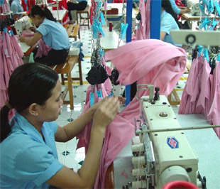 Tổng kim ngạch xuất khẩu từ đầu năm đến 15/5/2009 đạt 2,894 tỷ USD, giảm 1% so với cùng kỳ - Ảnh: TT.