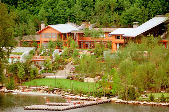 Một số CEO hàng đầu Mỹ đang ở trong những biệt thự xa hoa - Ảnh: CNBC.