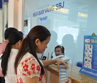 Hoạt động mua vào yếu trên thị trường vàng miếng được giới kinh doanh vàng lý giải là mức giá vàng hiện nay bị xem là có khả năng sinh lời thấp.