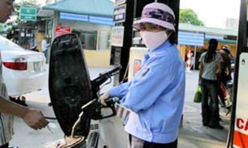 Vi phạm trong kinh doanh xăng dầu: Giảm lượng, tăng “chất”