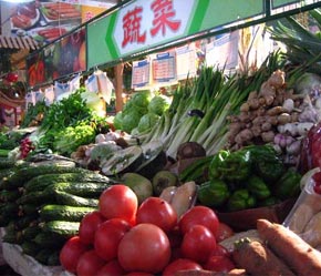 Những mặt hàng hoa quả rất bắt mắt này liệu có an toàn.