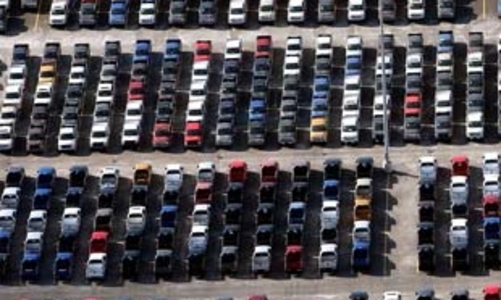 Tháng 1 đáng sợ của công nghiệp xe hơi Mỹ