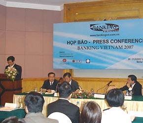 Họp báo giới thiệu Banking Việt Nam 2007 - Ảnh: Đức Thọ
