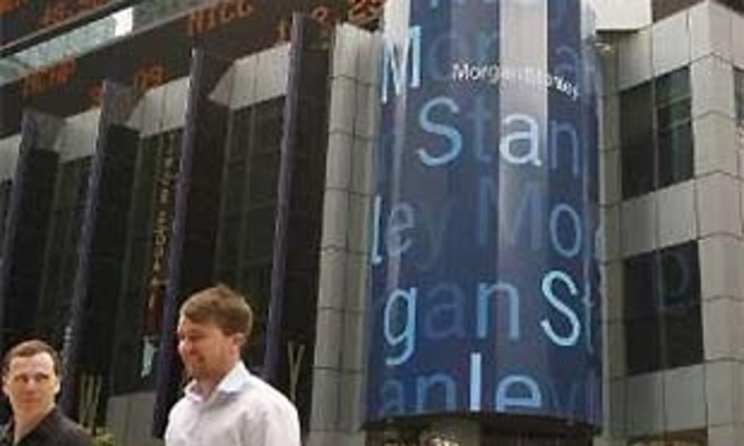 Bên ngoài trụ sở của Morgan Stanley tại New York - Ảnh: Reuters.