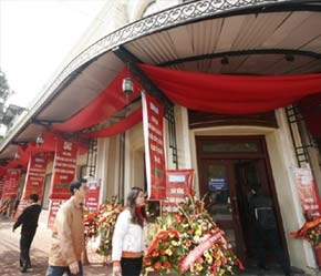 Sàn Hà Nội có phiên đảo chiều thành công trong ngày kỷ niệm 3 năm hoạt động.